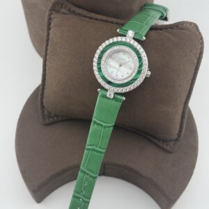 ساعه جلد طبيعي