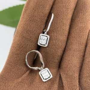 تراجي هوبس باجيت